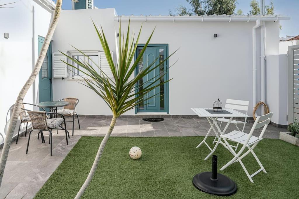 M City Apartments, Garden 1 Ханья Экстерьер фото